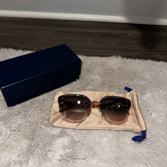 Louis Vuitton Jewel Cat Eye Sunglasses - Picture 3 of 6